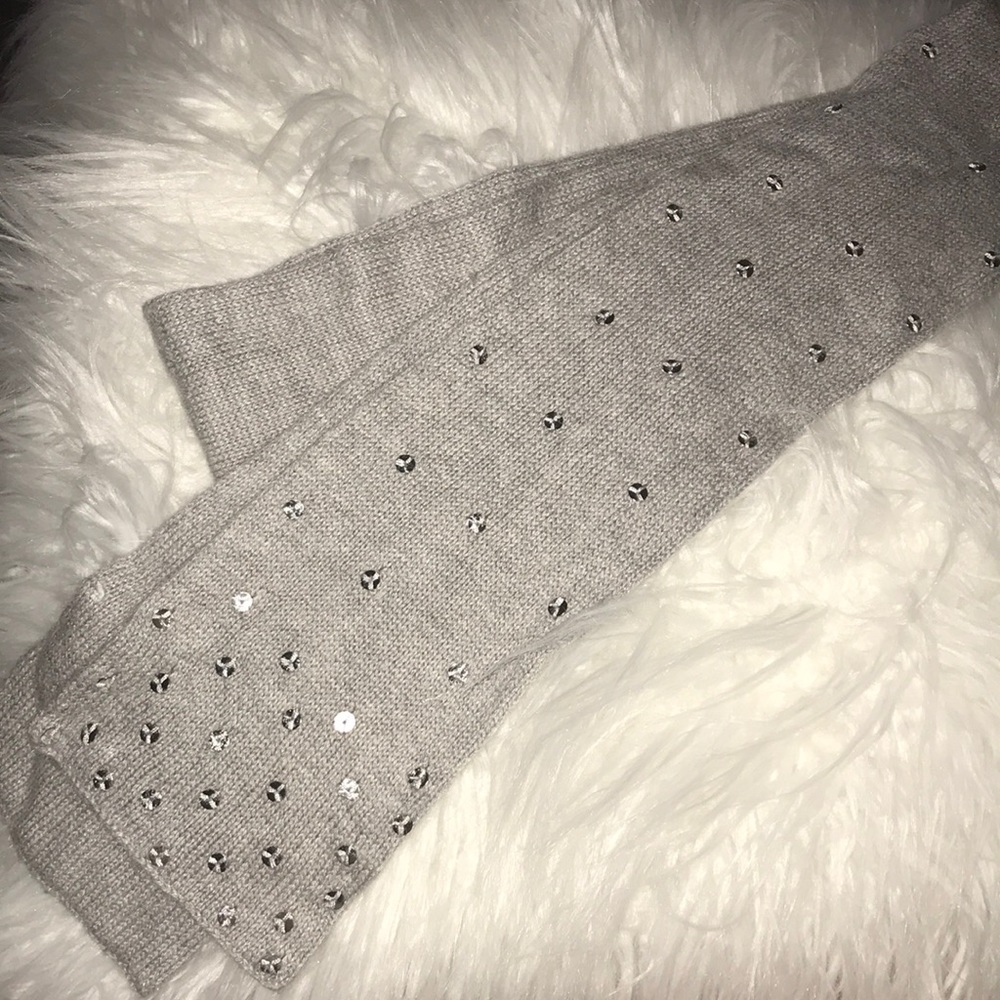 Gray sequin scarf!!!